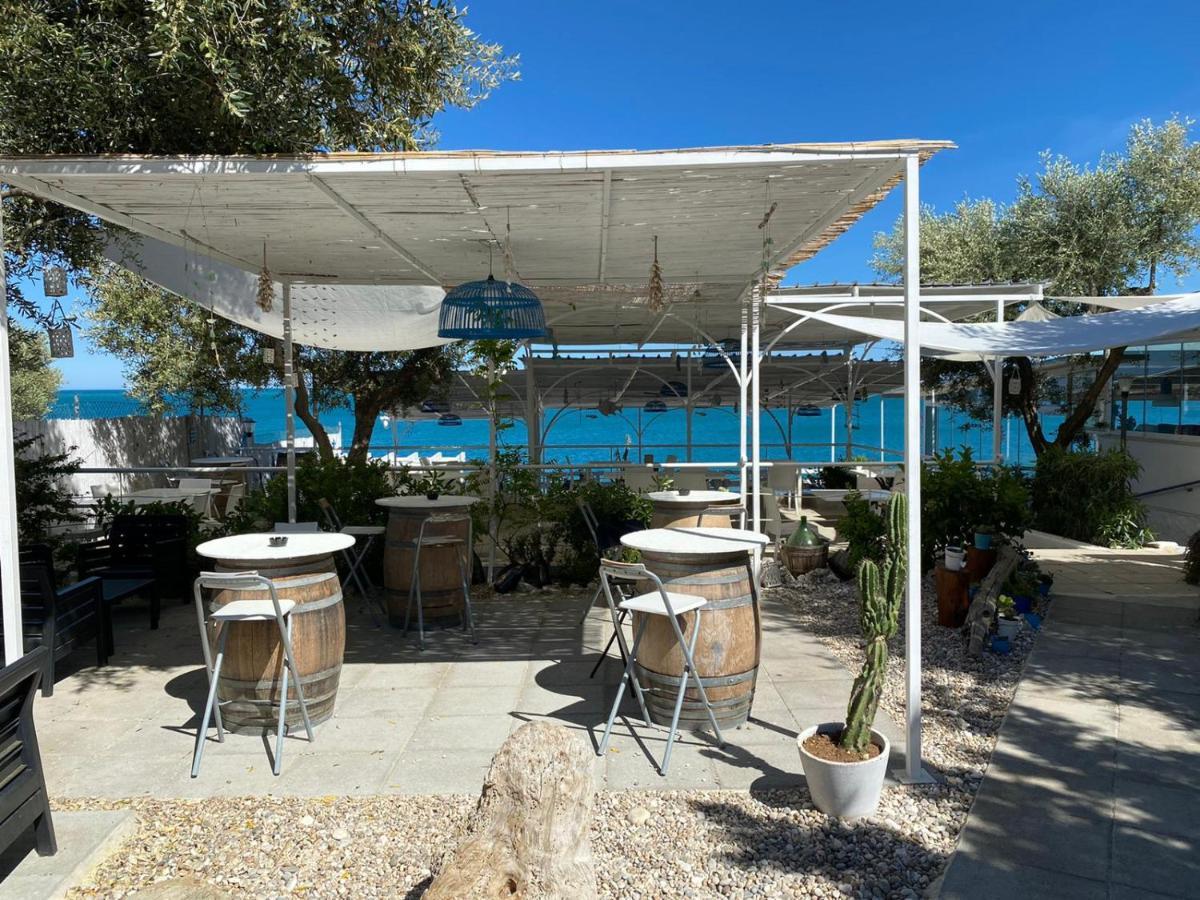 B&B Direttamente Sul Mare Da Antonino Mattinata Exterior foto